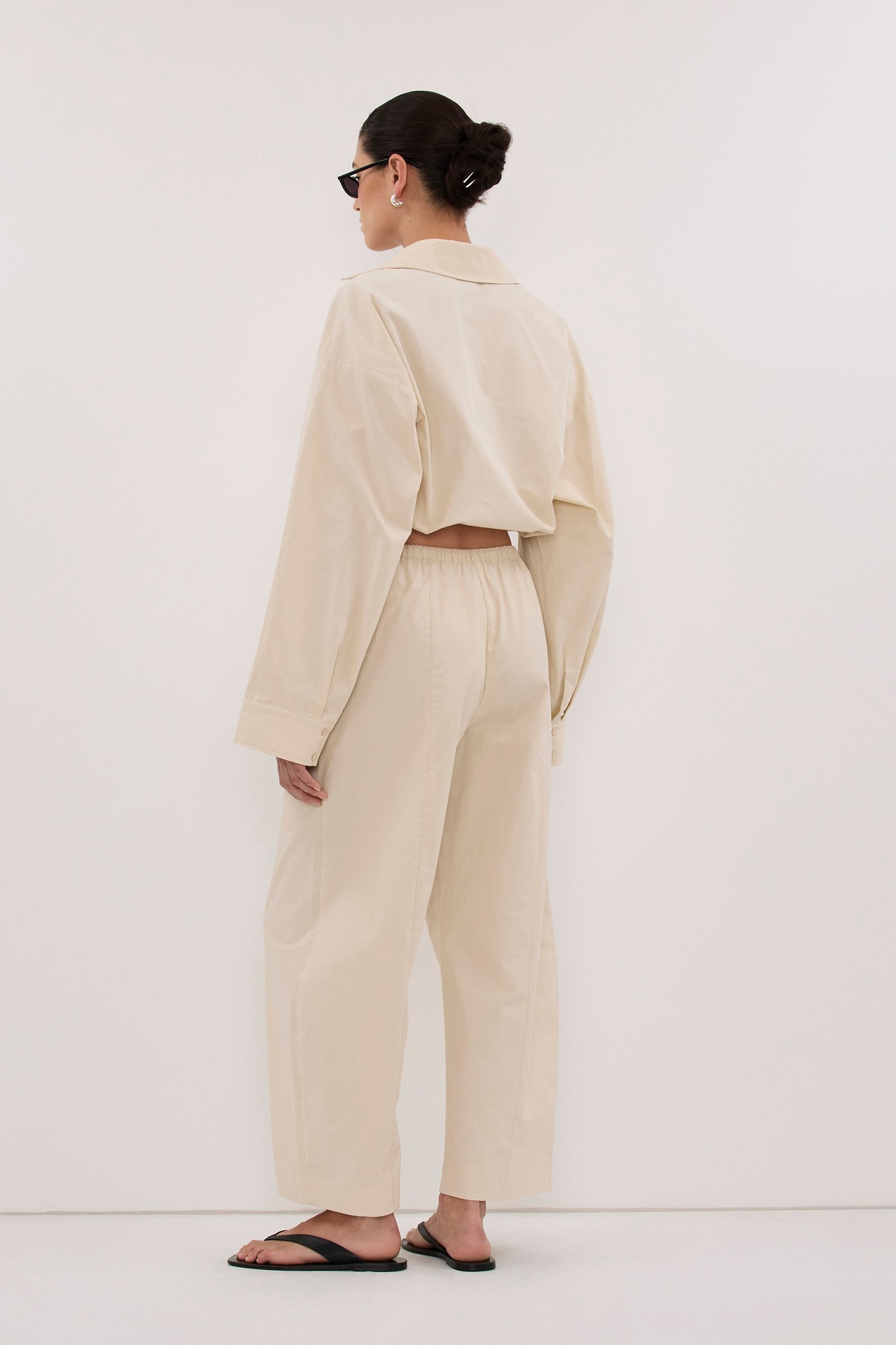 Scout Plaster Cotton Barrel Leg Pant view 4